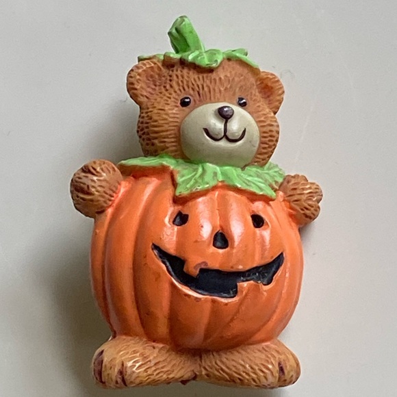 Vintage Shinning Angel Pumpkin Bear Brooch Pin - Picture 3 of 5